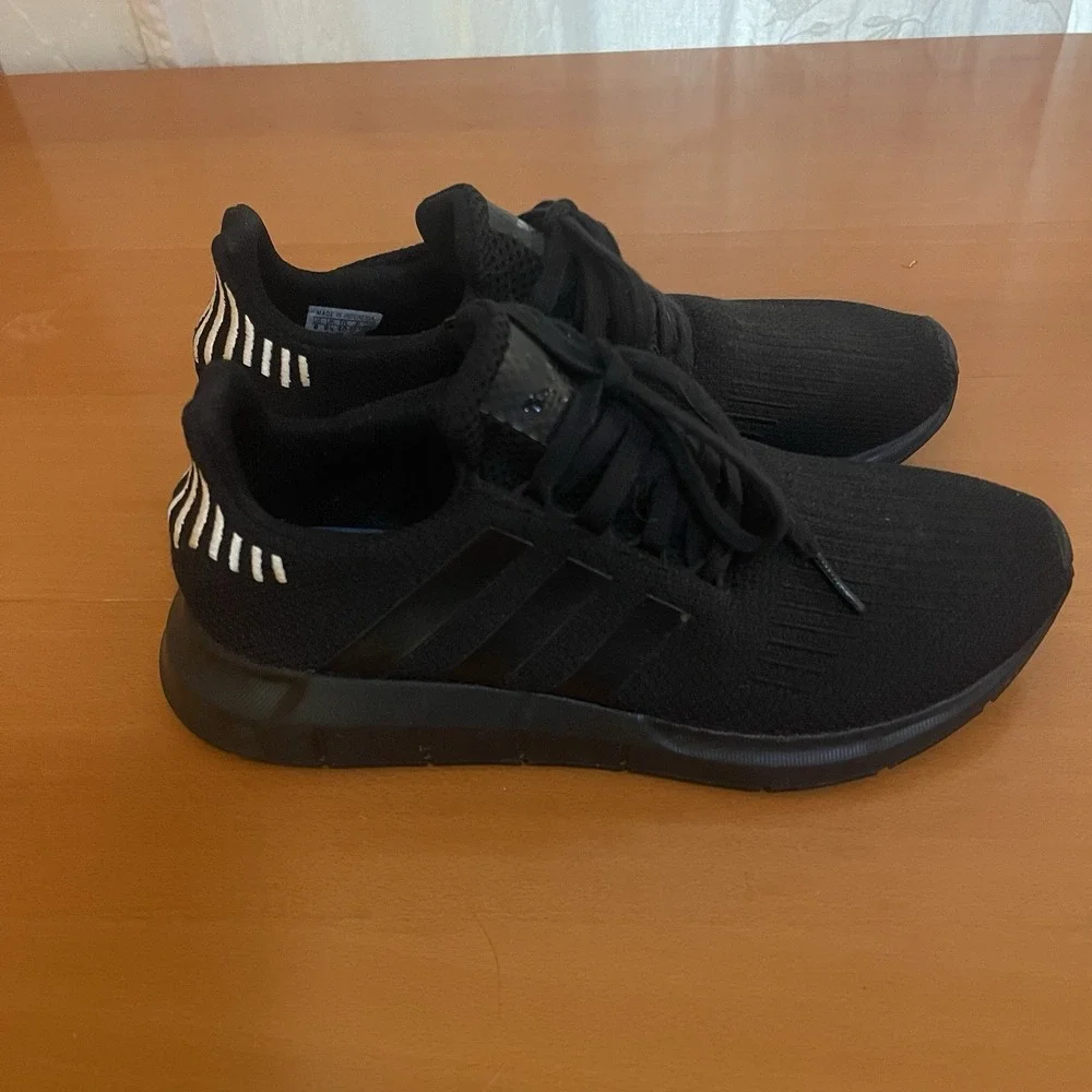 adidas swift run